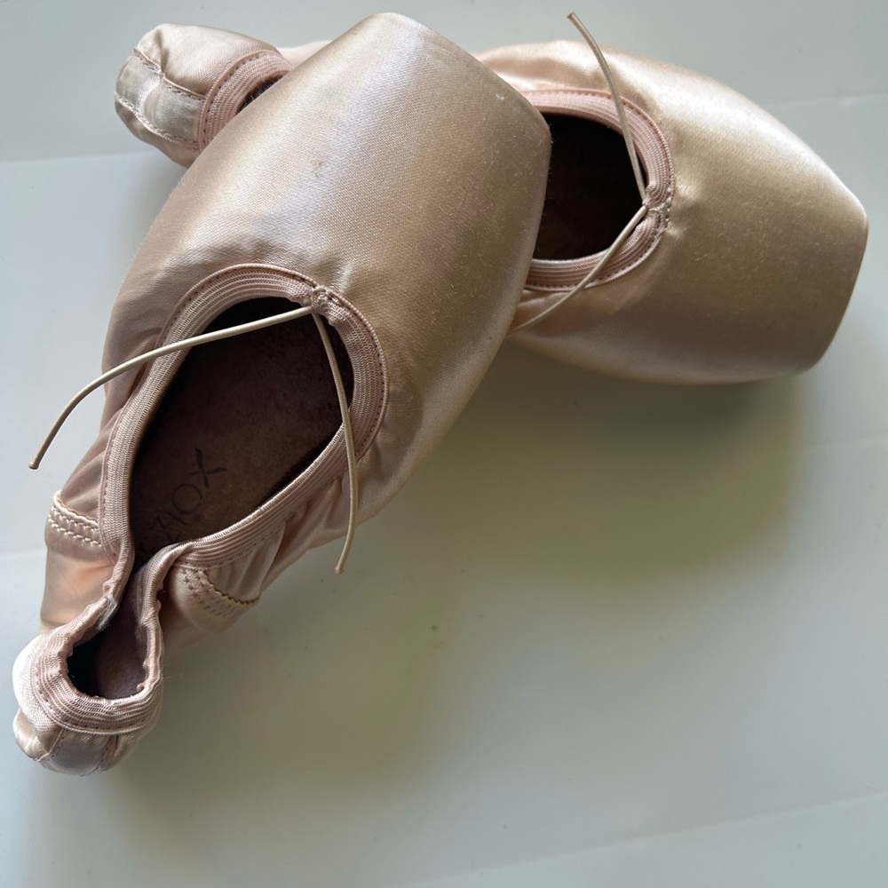 Capezio Pink Satin Ballet Pointe Shoes